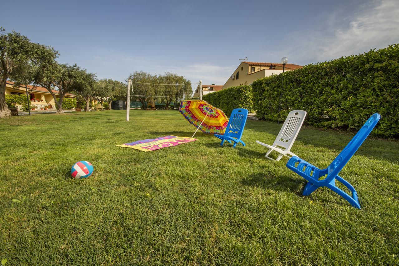 Paradise Beach Camera Mansardata Vicino Cefalu Piscina Aperta Кампофеличе-ди-Роччелла Экстерьер фото